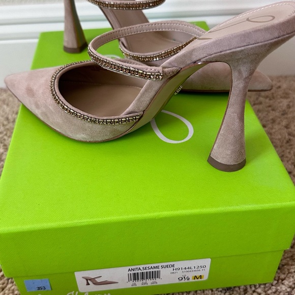 Sam Edelman Agustina Mule Pump - Sesame SDE - Picture 5 of 7